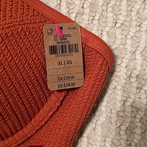 NWT PINK Victoria’s Secret Padded Underwire Swim Top Size XL - Picture 2 of 3